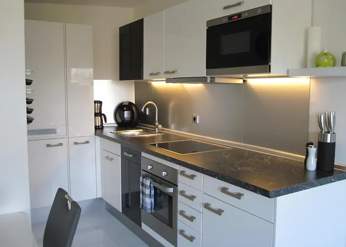 Smucke Stuuv Ii & Iii *